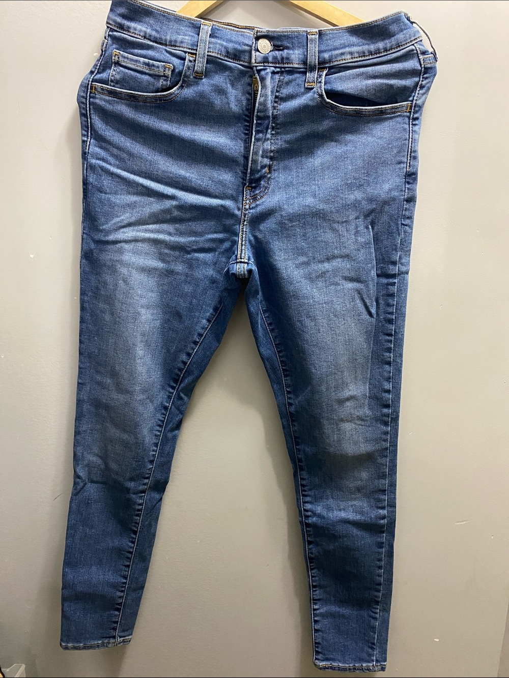 Levi Strauss & Co Women’s Blue Denim Jeans - Classic Slim Fit
